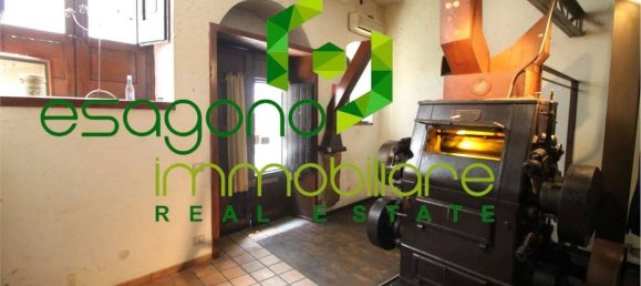 Propiedad comercial de 3 habitaciónes en Palazzolo Acreide, Italy No. 356862 6