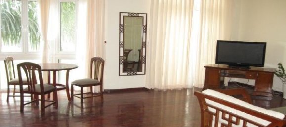 Apartamento de 3 dormitorios en Tay Ho, Vietnam No. 7103 2