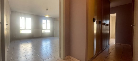 3 Schlafzimmer Wohnung in Luneville, France, Nr. 67741 11