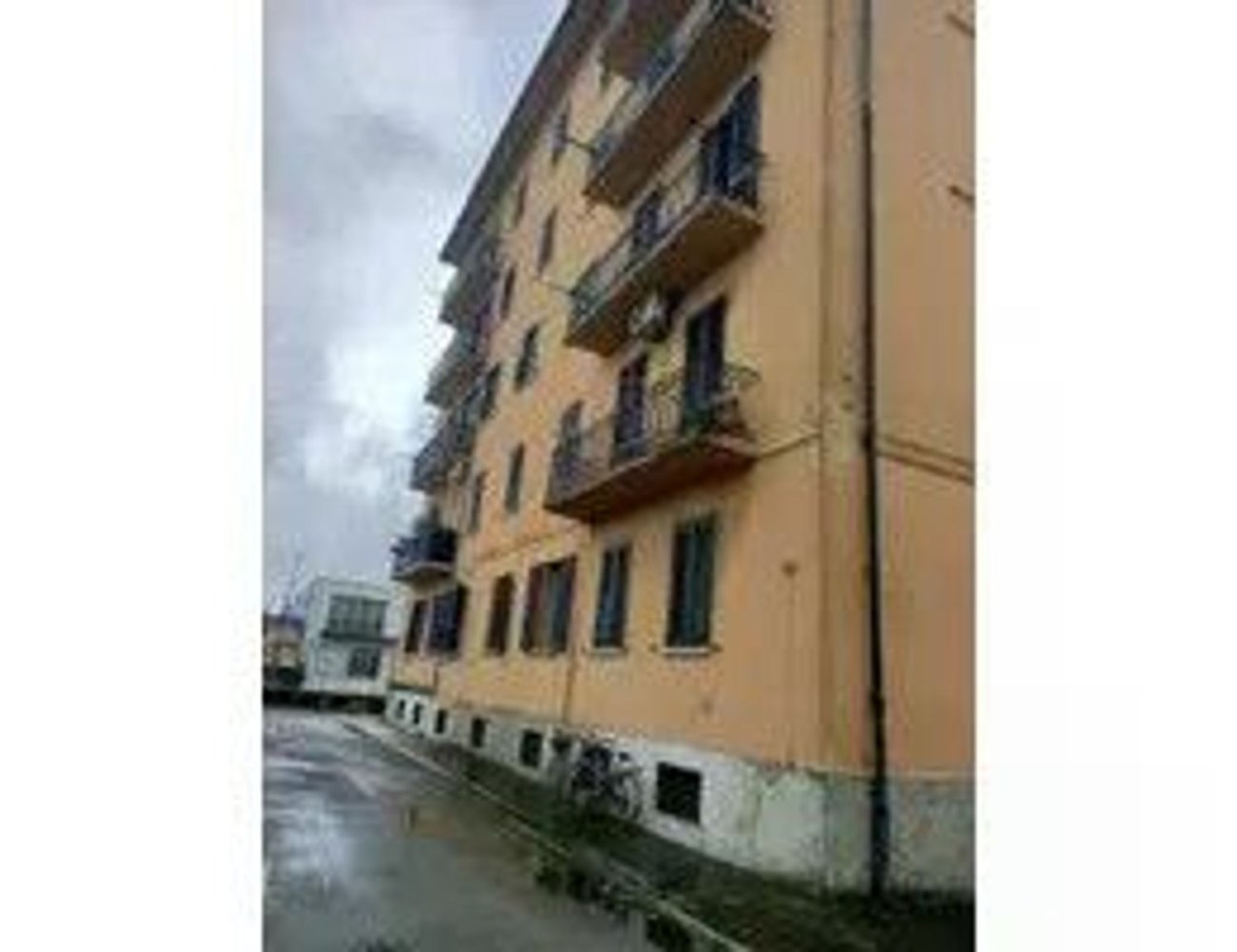 4 rooms Apartment in Forlì, Italy No. 98277