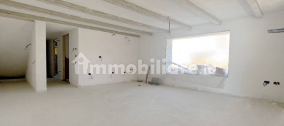 3 Schlafzimmer Haus in Cascina, Italy, Nr. 352532 11