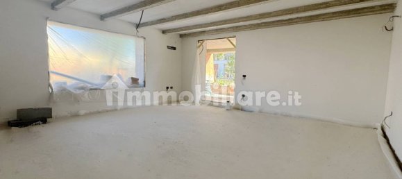 3 Schlafzimmer Haus in Cascina, Italy, Nr. 352532 10