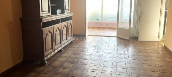 3 Schlafzimmer Haus in Chalons-en-Champagne, France, Nr. 91966 3