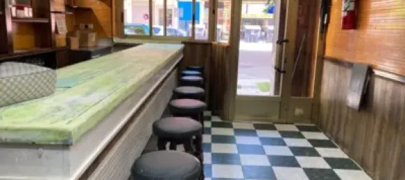 33m² Commercial property in Zaragoza, Spain No. 184806 30