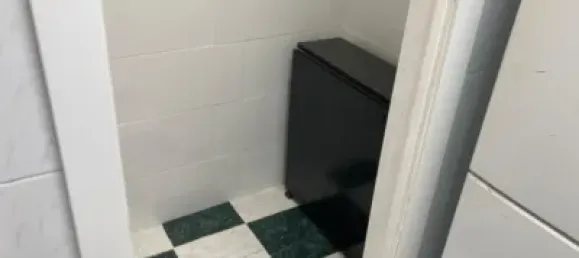 33m² Commercial property in Zaragoza, Spain No. 184806 3