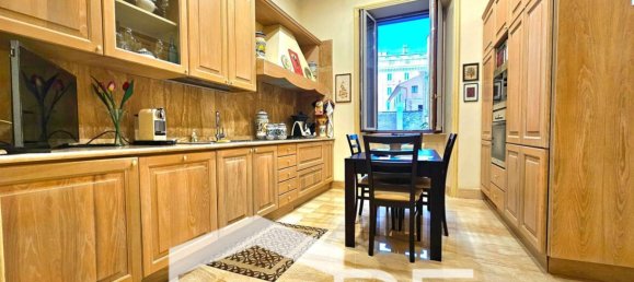 4 bedrooms Apartment in Rome, Italy No. 148490 26