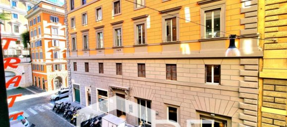 4 bedrooms Apartment in Rome, Italy No. 148490 5