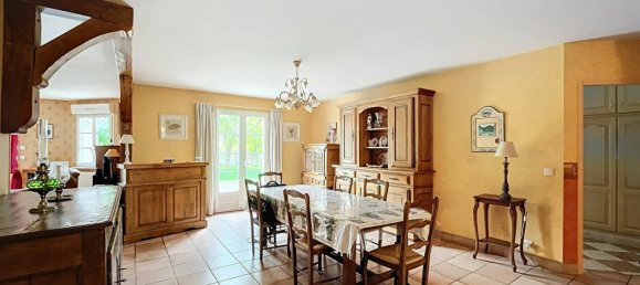 Вилла с 4 спальнями в Менестро-ан-Вийет, Франция № 153889 3