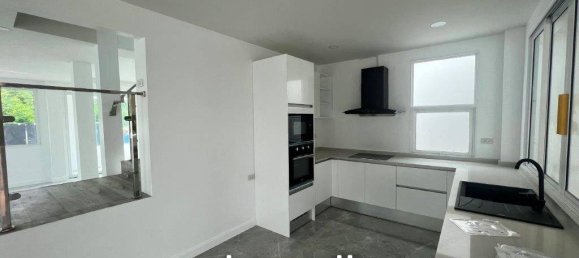 3 bedrooms Villa in Hua Hin, Thailand No. 24188 4