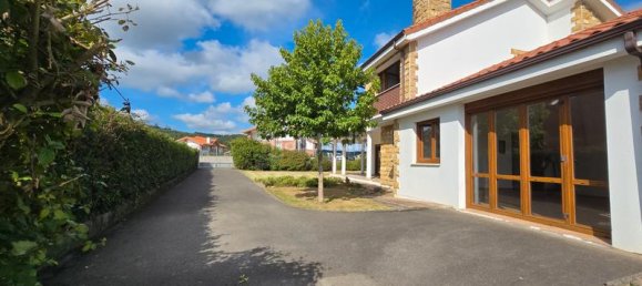 4 bedrooms House in Cantabria, Spain No. 184410 4