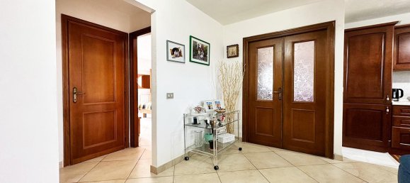 4-Zimmer Penthouse in Mentana, Italy, Nr. 130172 3