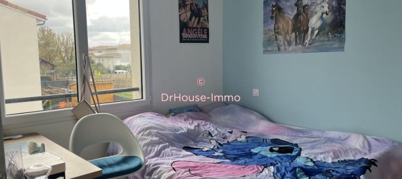 3 bedrooms House in Blanquefort, France No. 102030 6