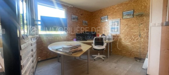 342m² Commercial property in Hesingue, France No. 155956 10