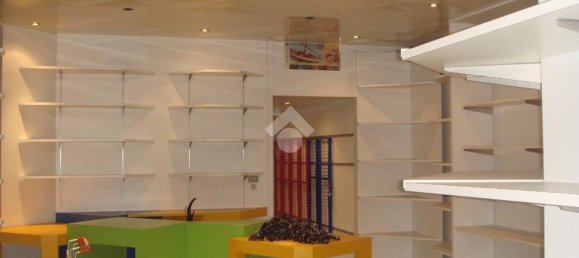 180m² Commercial property in Turbigo, Italy No. 75802 19