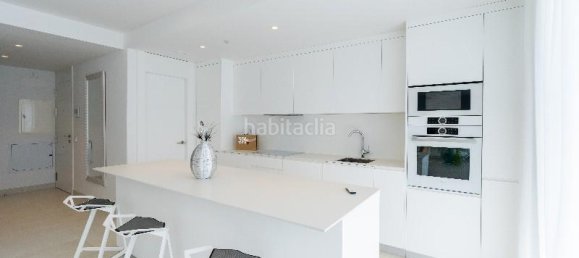 Apartamento de 3 dormitorios en Fuengirola, Spain No. 60594 26