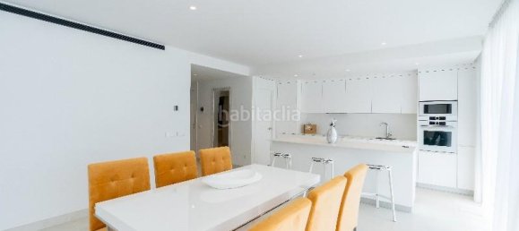 Apartamento de 3 dormitorios en Fuengirola, Spain No. 60594 22