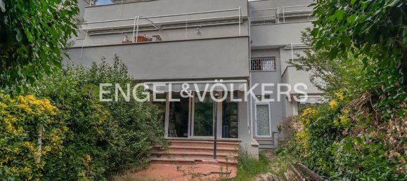 5 rooms Apartment in Rome, Italy No. 200135 20