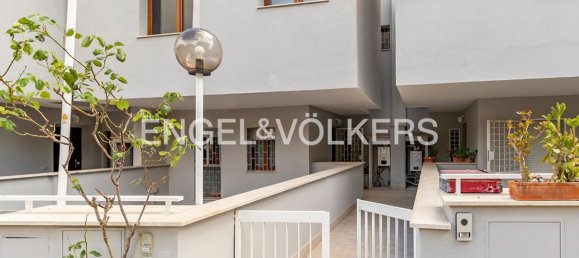 5 rooms Apartment in Rome, Italy No. 200135 22