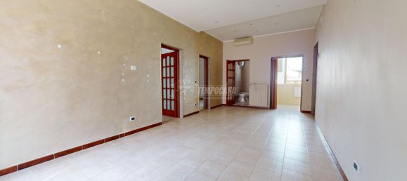 3غرفة شقة في Bari, Italy رقم 69339 5