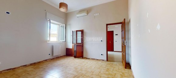 3غرفة شقة في Bari, Italy رقم 69339 13