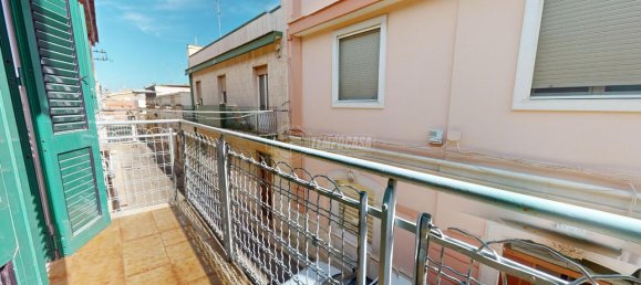 3غرفة شقة في Bari, Italy رقم 69339 11