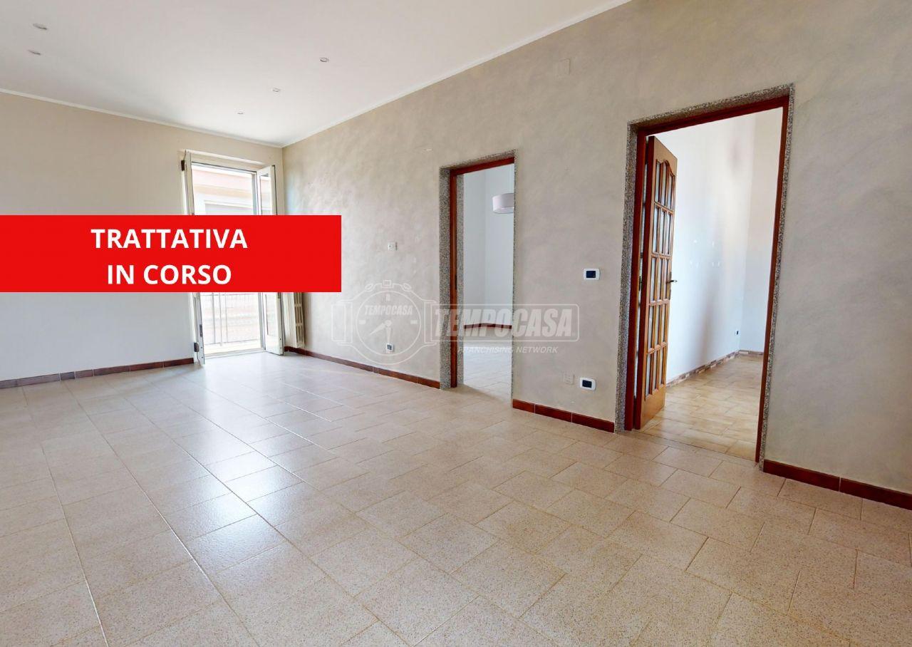 3غرفة شقة في Bari, Italy رقم 69339