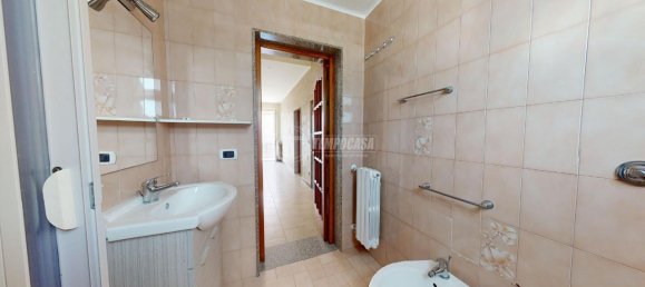 3غرفة شقة في Bari, Italy رقم 69339 18