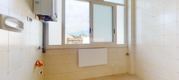 3غرفة شقة في Bari, Italy رقم 69339 19