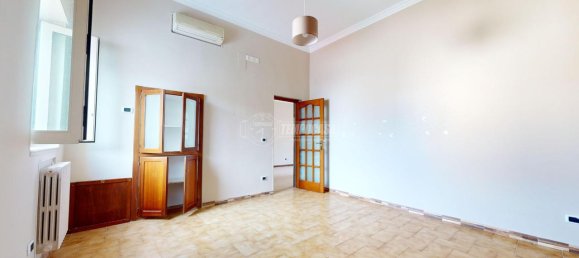 3غرفة شقة في Bari, Italy رقم 69339 14