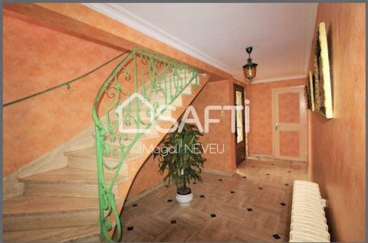 4 bedrooms House in Vitre, France No. 3671