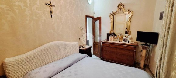 3 rooms Apartment in Naples, Italy No. 14895 17