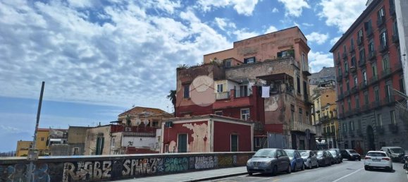 3 rooms Apartment in Naples, Italy No. 14895 20