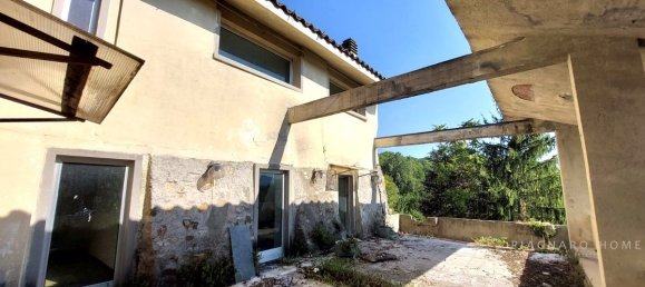 Casa de 5 dormitorios en Bagnone, Italy No. 130205 8