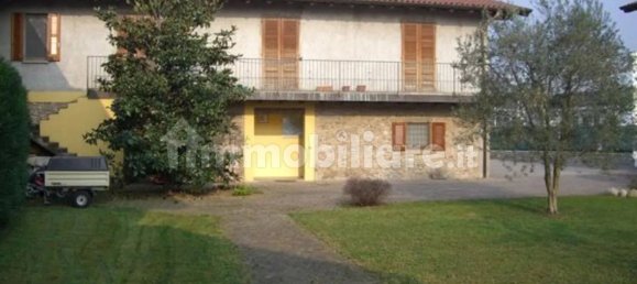 3 Schlafzimmer Haus in Capriolo, Italy, Nr. 264729 4