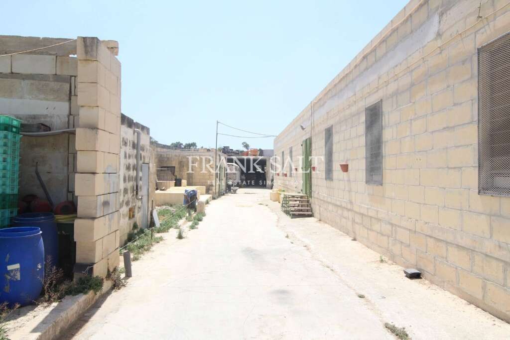  قطعة أرض في Zebbug, Malta 2513متر مربع رقم 13503