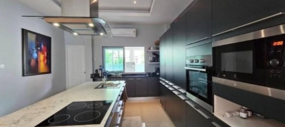 4 bedrooms Cafe / restaurant in Pattaya, Thailand No. 19285 11