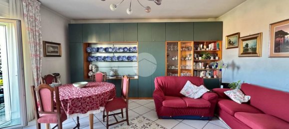 4 rooms Apartment in Naples, Italy No. 286726 7