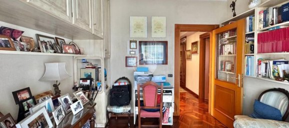 4 rooms Apartment in Naples, Italy No. 286726 5