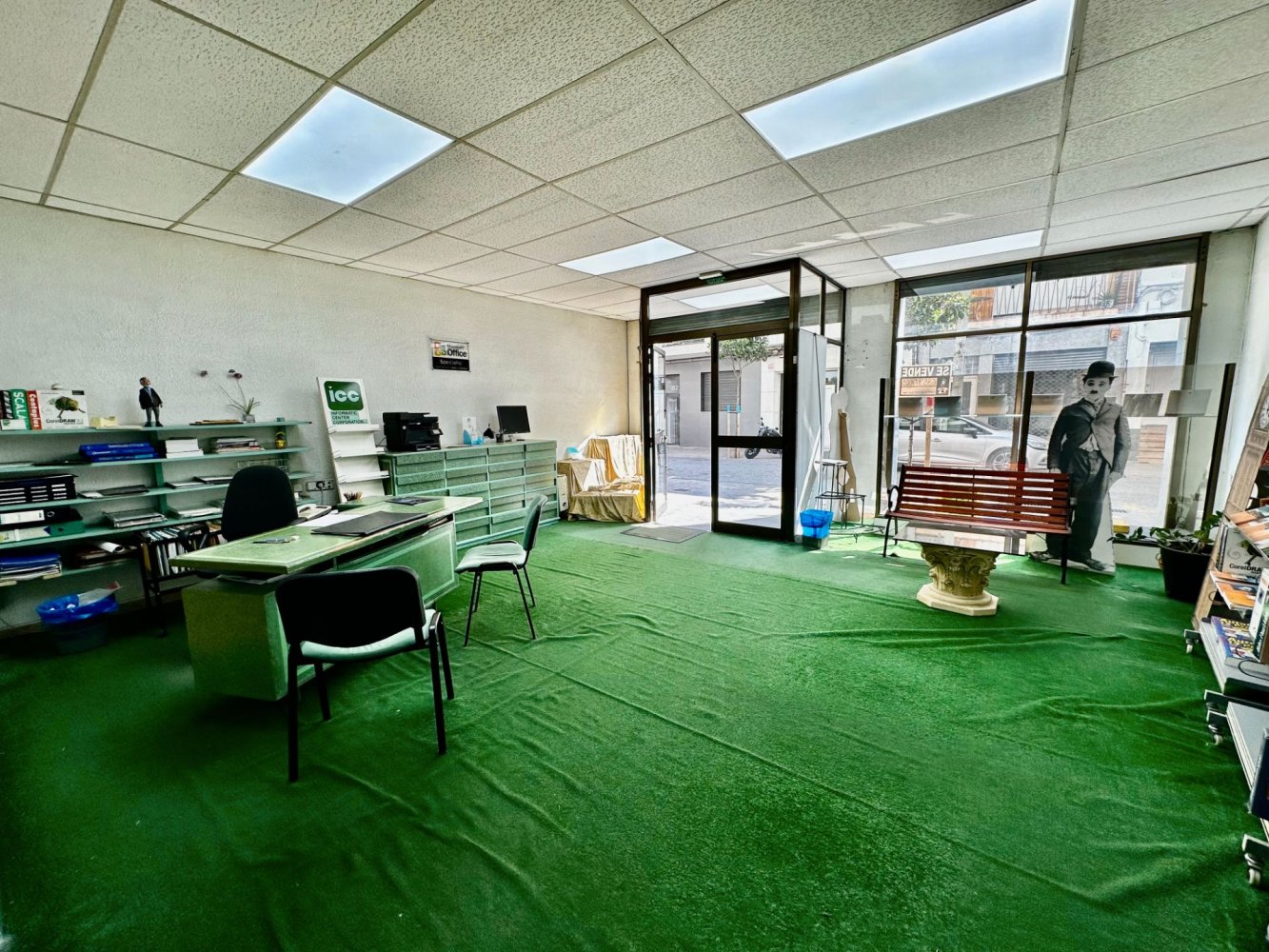 Gewerbliche Immobilie in Badalona, Spain 200m², Nr. 161370