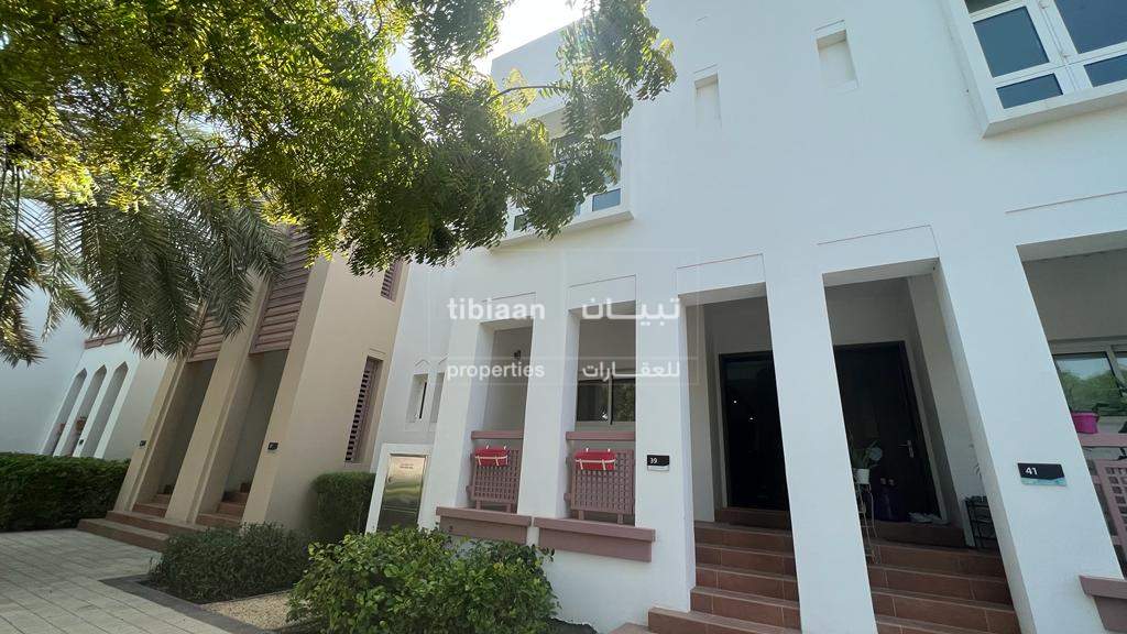 3 bedrooms Villa in Muscat, Oman No. 210