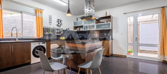 3 bedrooms House in Calheta, Portugal No. 82462 25