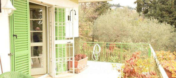3 bedrooms Villa in Massarosa, Italy No. 89831 11