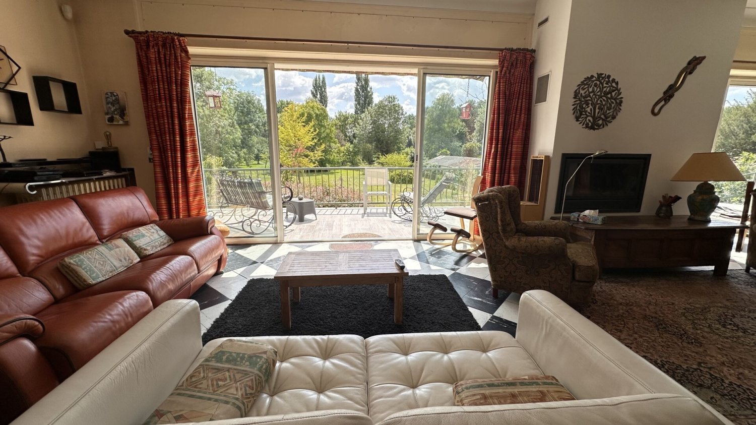 7 Schlafzimmer Haus in Saint-Jean-d'Angely, France, Nr. 299136