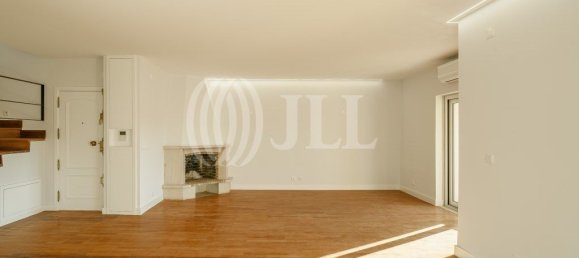 Dúplex de 4 dormitorios en Cascais, Portugal No. 110738 3