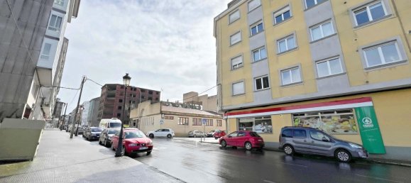 910m² Land in Santa Comba, Spain No. 58147 6