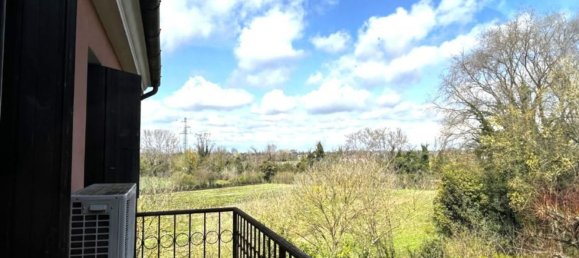 2 rooms Apartment in Casier, Italy No. 60858 11