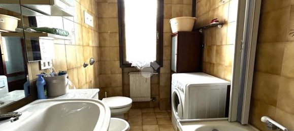 2 rooms Apartment in Casier, Italy No. 60858 9