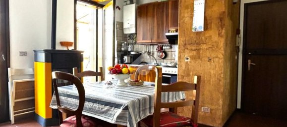 2 rooms Apartment in Casier, Italy No. 60858 2