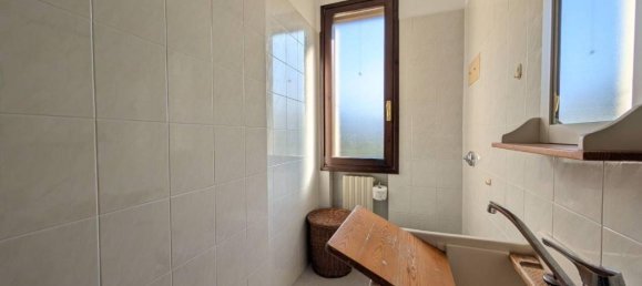 6 rooms Apartment in Sasso Marconi, Italy No. 37521 11