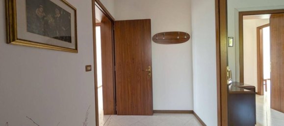 6 rooms Apartment in Sasso Marconi, Italy No. 37521 17